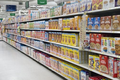 Researchers call for health warning labels on ultra-processed foods