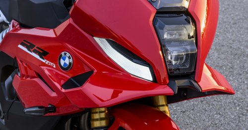 BMW's smallest sports bike breaks cover