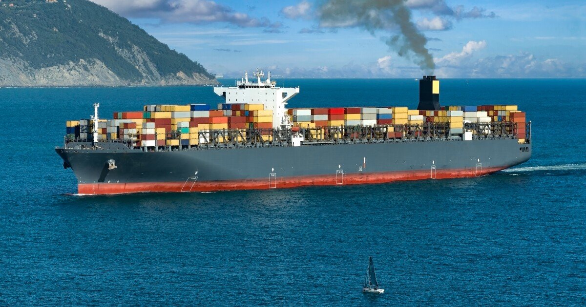 Methanol as fuel: An accessible early step toward clean shipping