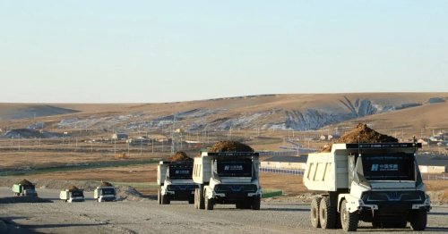 Autonomous coal miners get to work in Mongolia