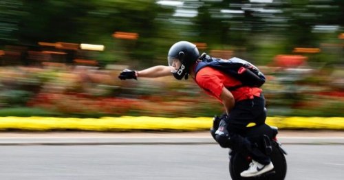 87-mph electric unicycle sounds like instant death ... and scary fun