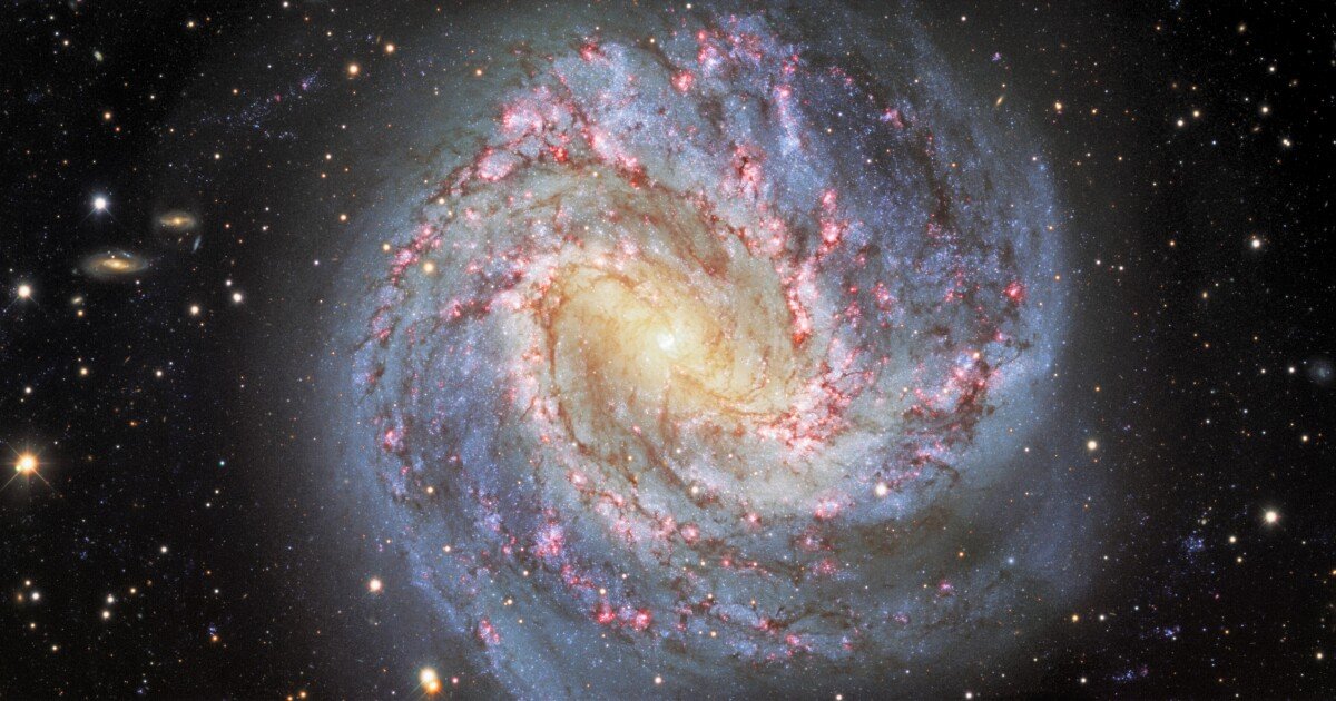 Dark energy instrument snaps breathtaking image of galactic neighbor