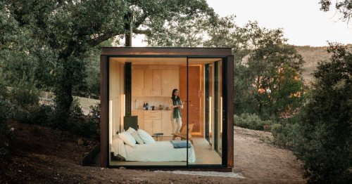 Prefab tiny house doubles down on flexibility and views