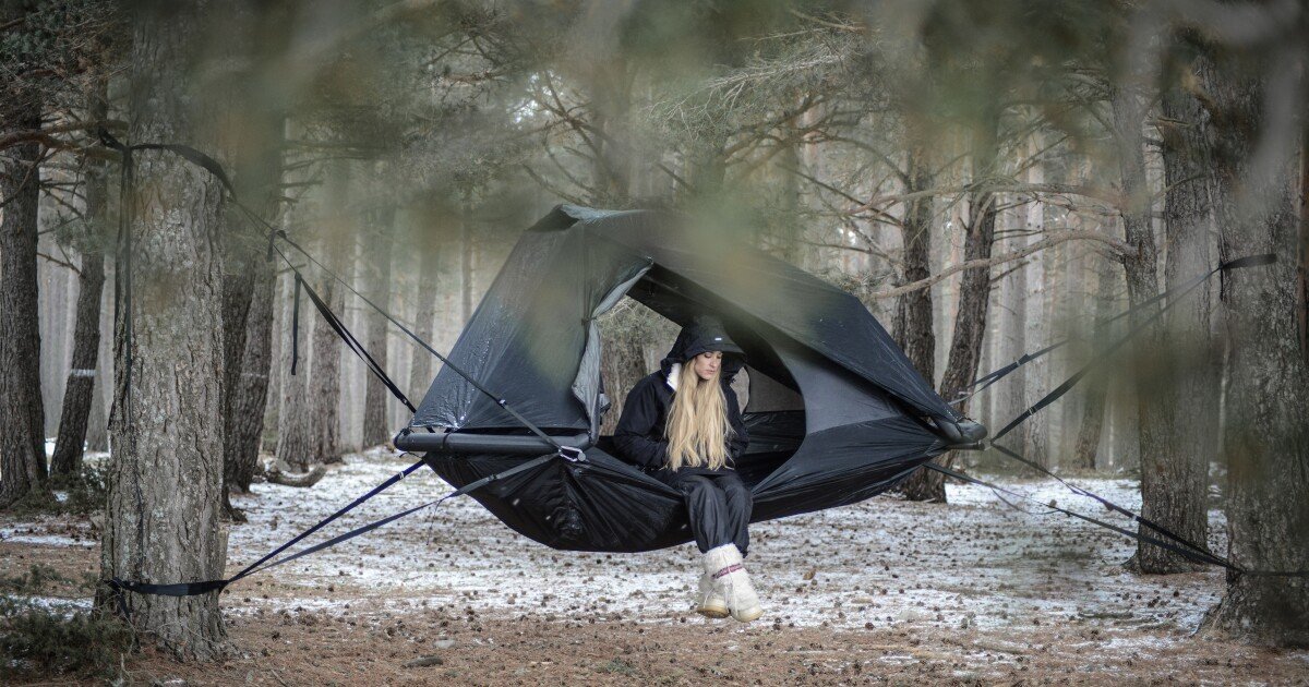 Inflatable Exod air-ground tent slims down for solo camping missions