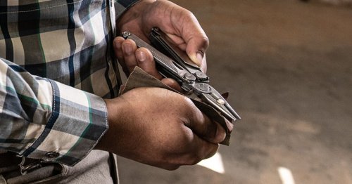 Leatherman launches light and affordable Curl multitool