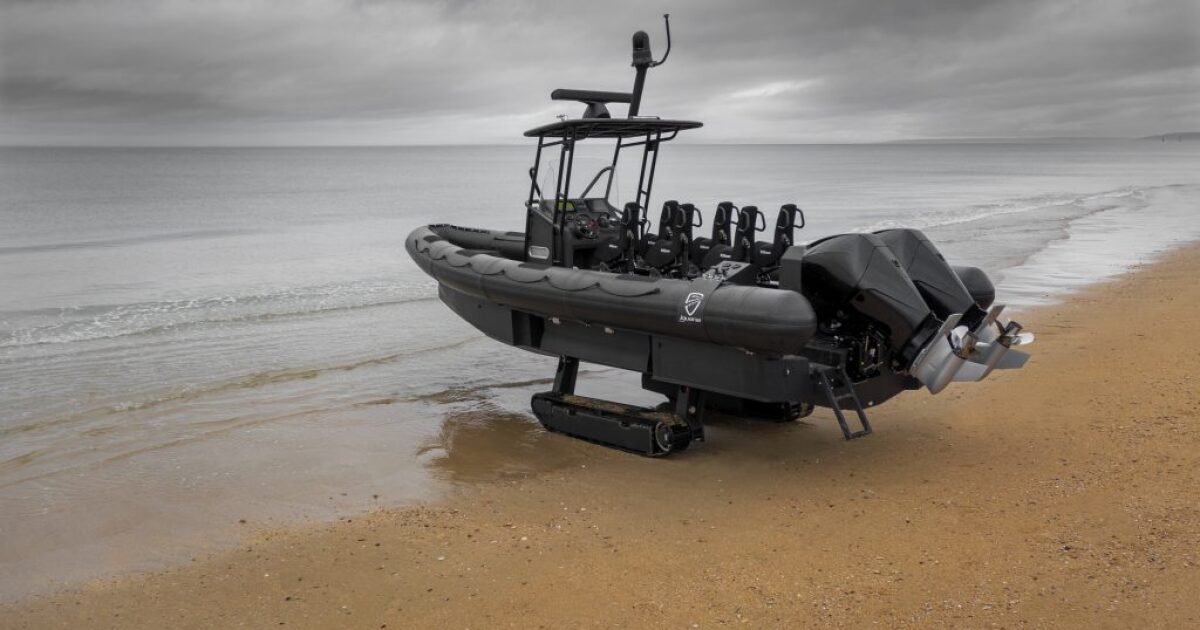 Iguana prepares to launch the world's fastest amphibious boat