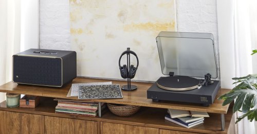 JBL spins out turntable rocking high-res Bluetooth streaming