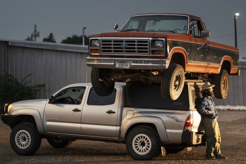 World's strongest pickup cap holds a truck and chills like a cabana