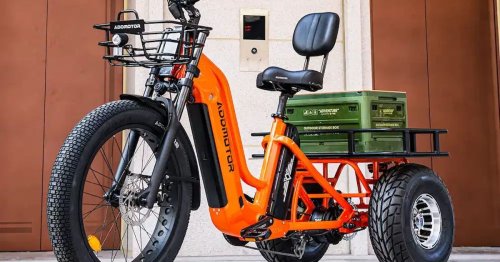 Rough-ready cargo e-trike rolls with 7-inch fat tires