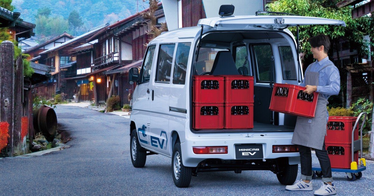 Mitsubishi gets down to business with 180-km Minicab EV kei van