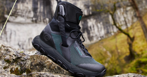 Hiking boots use hydraulic pistons to stabilize ankles on rocky ground