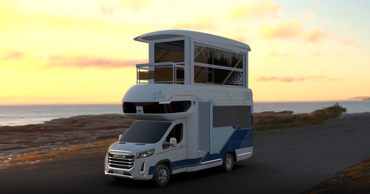 Towering Chinese smart RV features elevator to second-floor sunroom