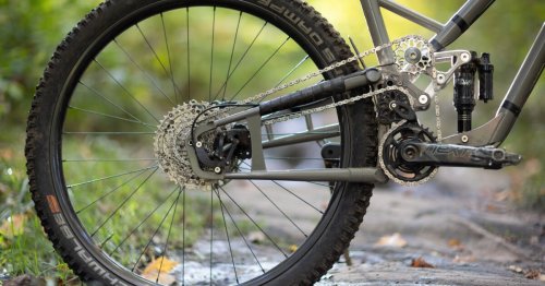 Supre Drive system lifts mountain bike drivetrains out of harm's way