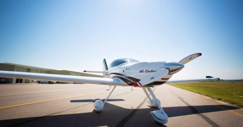 Ultra-dense lithium-sulfur battery doubles range of electric planes