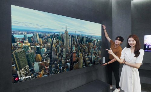 LG Display bakes cinematic sound into gigantic TV's OLED panel