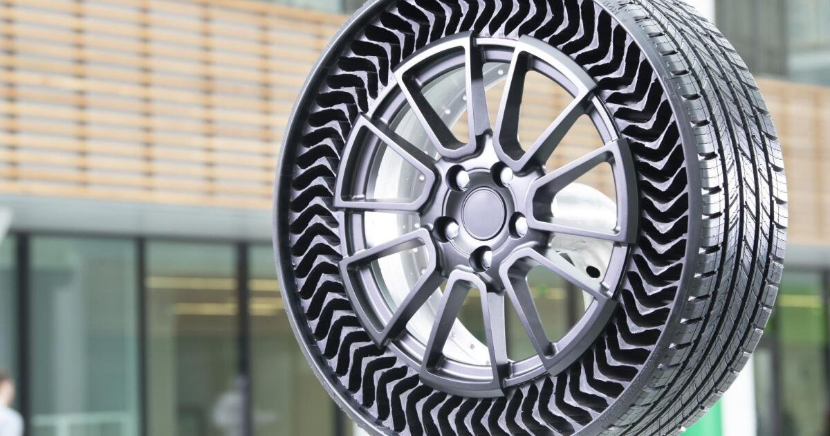 Michelin's airless passenger car tires get their first public outing