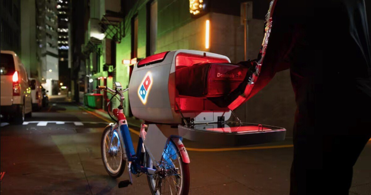 dXb delivery ebike packs an oven to keep Domino's Pizzas hot