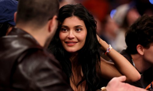 Kylie Jenner Shows Off Her Pimple in a New Makeup-Free Selfie