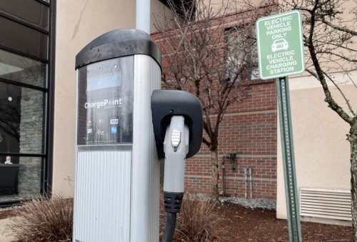 electric-vehicle-charging-is-an-obstacle-for-nh-renters-and-landlords