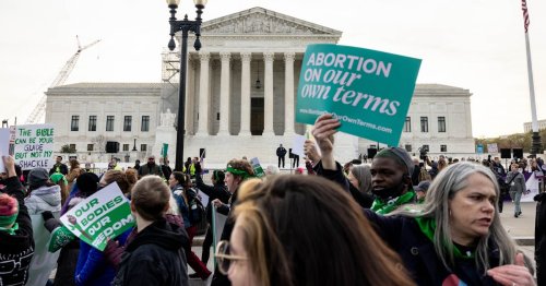 Anti-Choice Lawyer Makes Huge Slip-Up in SCOTUS Abortion Pill Case
