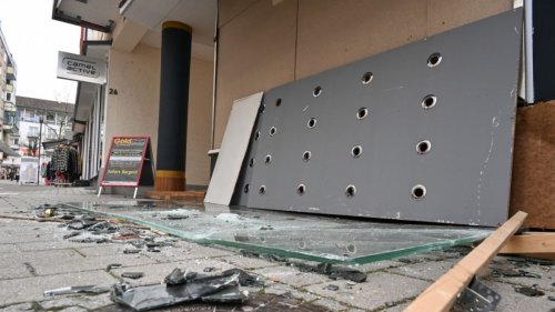 Blaulichtreport für Bexbach, 28.04.2025: Sachbeschädigung an einem Anhänger in Bexbach