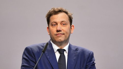 Lars Klingbeil News: Klingbeil ermahnt Kabinettskollegen zu Einsparungen