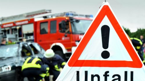 Blaulichtreport für Wuppertal, 03.12.2021: W Zweiradfahrer stürzte an der Görlitzer Straße