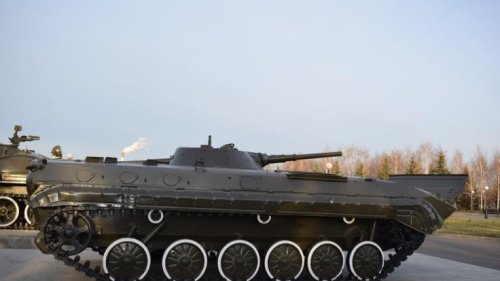 Abartiger Panzer-Schock in der Lausitz: Putin-Fans fahren am Vatertag mit tödlichen Kriegsfahrzeugen