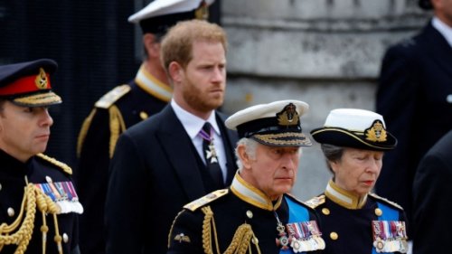 König Charles III. sauer: Briten-Monarch platzt der Kragen! DAS kann er Harry und Meghan nicht verzeihen