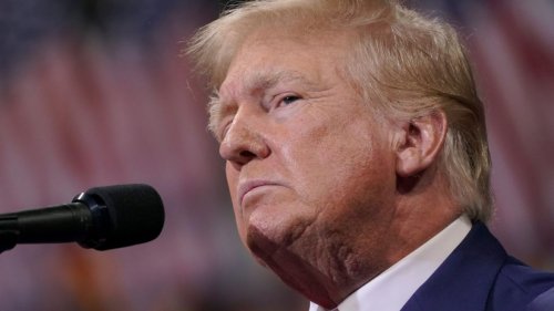Donald Trump: Schwere Vorwürfe gegen Trump! Ex-Präsident wegen Betrugs angeklagt