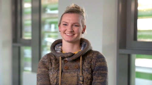 "Alexandra Popp - Comeback der Kapitänin": Wiederholung Sportlerbiografie im TV und online