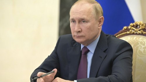 Ukraine-Krieg im News-Ticker: Kreml-Chef Putin "fürchtet um sein Leben" nach Marine-Desaster