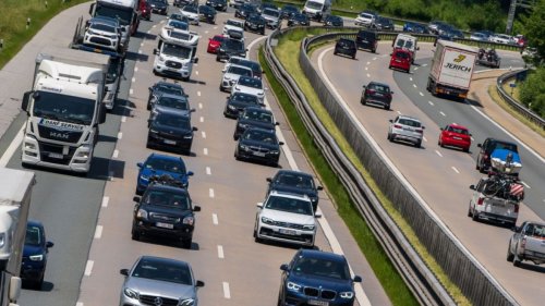 ADAC Stauprognose aktuell, 25.06.2022: Volle Autobahnen zum Ferienstart! Hier staut es sich heute