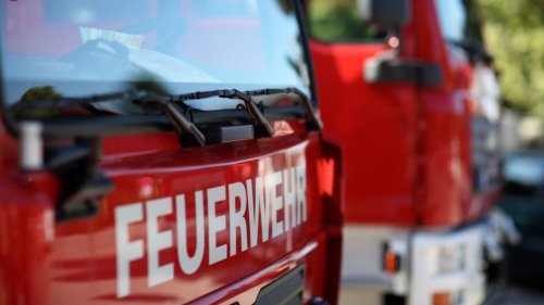 Polizeiticker für Böhlen, 10.06.2023: Übergabe Feuerwehranhänger-Logistik mit Rollcontainer Bahnrettung