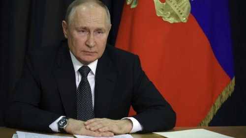 Wladimir Putin: Irrer Propaganda-Auftritt: Kreml-Tyrann kämpft für neue Weltordnung