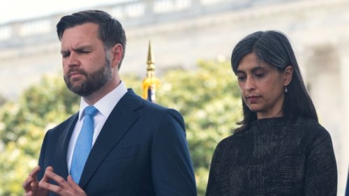 J.D. Vance: Es dauerte nur Sekunden: Trump-Vize abserviert von Papst Leo
