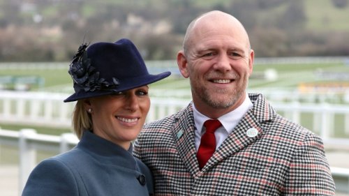 Zara Tindall und Mike Tindall: Heiße Küsse bei Wimbledon 2022! Queen-Enkelin knutscht ihren Mann ab
