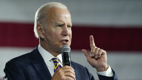 Joe Biden fies verspottet: Heikle Hintern-Attacke! US-Präsident hat ein POPOläres String-Problem