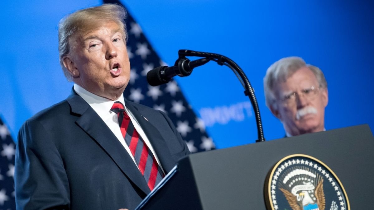 Bei "maybrit illner" im ZDF: Ex-Vertrauter von Donald Trump mit alarmierender Nato-Warnung