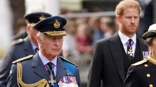 Prinz Harry attackiert Briten-Royals: DIESE Hoffnung hat König Charles III. nicht aufgegeben
