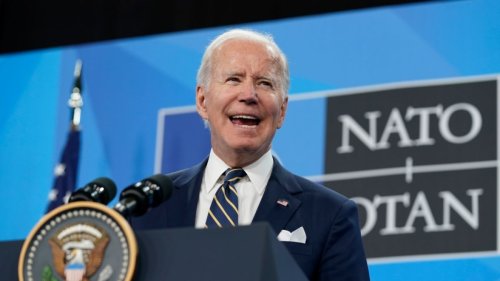 Joe Biden: Peinlicher Versprecher feuert Demenz-Gerüchte an! US-Präsident blamiert sich bei Nato-Treffen