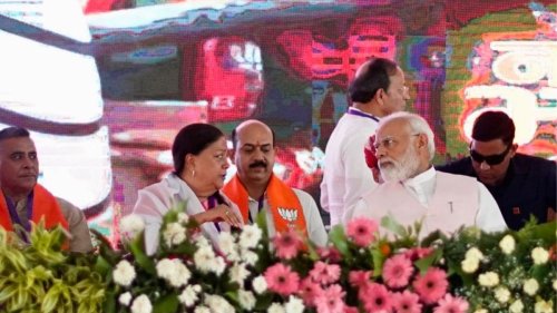 Comeback Queen? Vasundhara Raje's Presence at PM Modi Rally Sets Off Buzz About BJP's Rajasthan Roadmap
