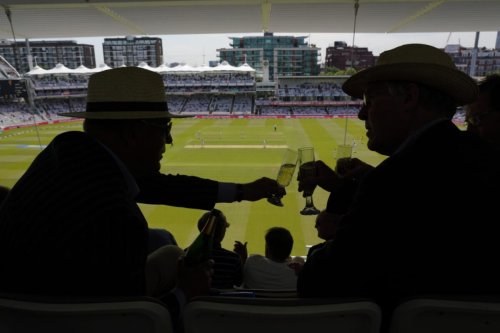England vs New Zealand 2021: Crowds Back at Lord's as ...