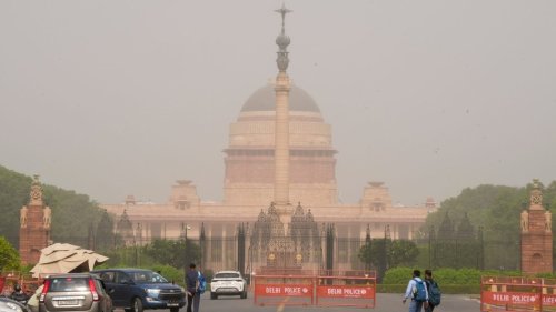 Delhi Sees Unusual AQI Surge In May; AAP Blames BJP, Environment Minister Responds
