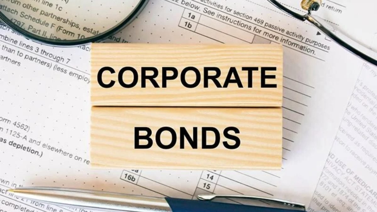 India May Cut Bond Tax For Foreign Investors To Boost Inflows Amid Forex Pressure: Report