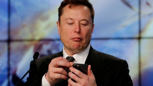 Elon Musk Could Make An 'Alternative Phone' To Compete With Android And Apple