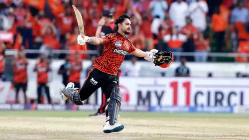 'Bowlers Should Get Life Insurance Before Bowling To SRH': Fans Wow Over Orange Army's Big IPL 2025 Win Over RR