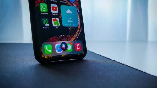 Not Siri AI: iPhone Users Have A Free AI Voice Assistant That Will Do Everything