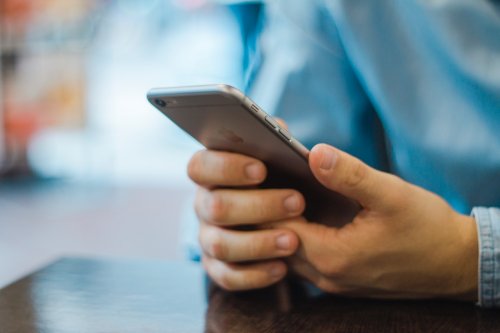 Maltese making fewer calls amid dramatic rise in mobile data usage