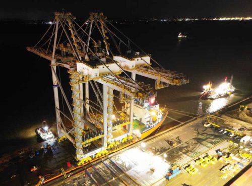 Europe’s largest quay cranes arrive in UK to service mega vessels